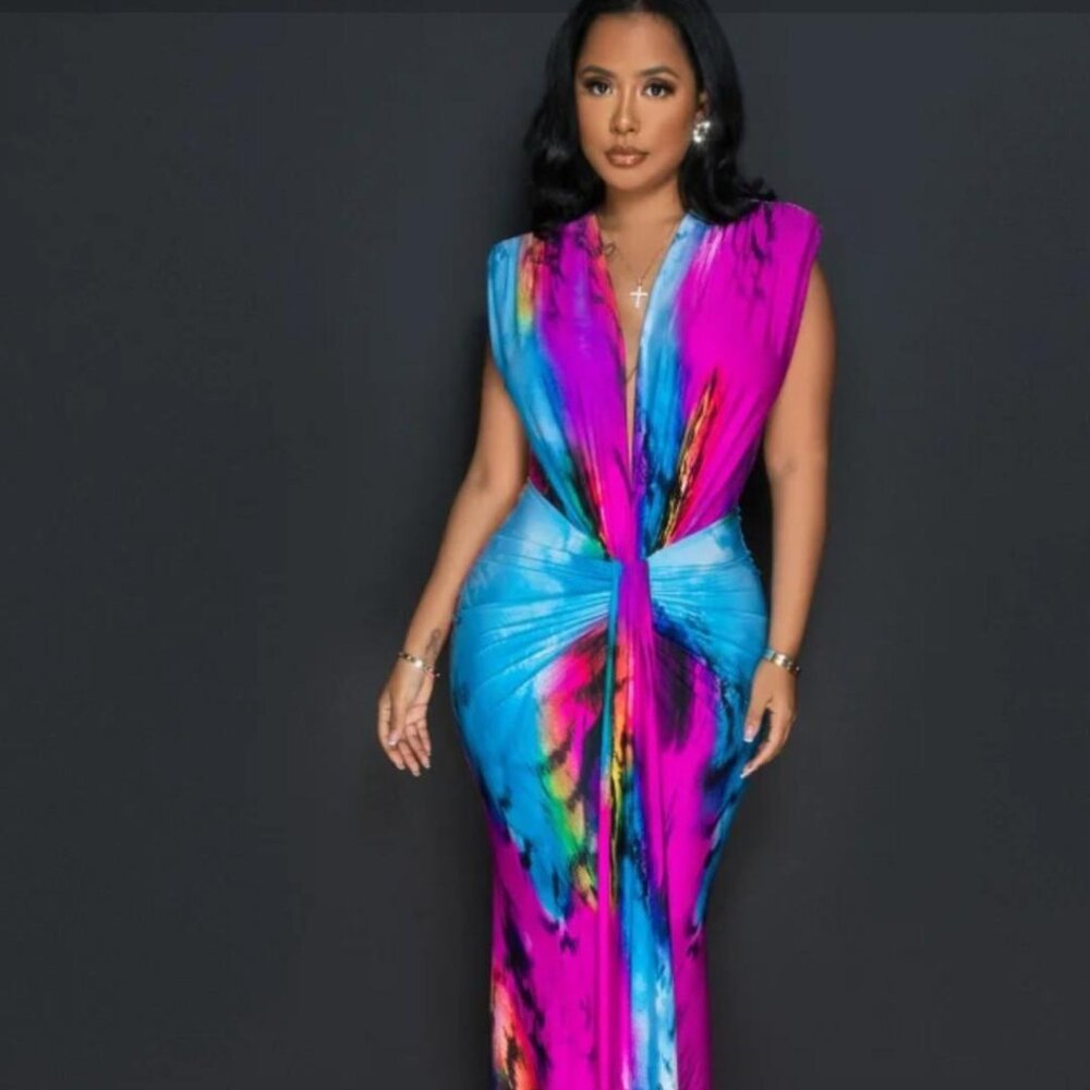 COLOR PRINT DEEP V-NECK FRONT MAXI DRESS